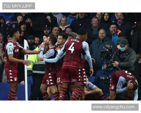 英超篮球热议上海篮球队近期状态引发的多方争议与讨论 英超篮球热议上海篮球队近期状态引发的多方争议与讨论